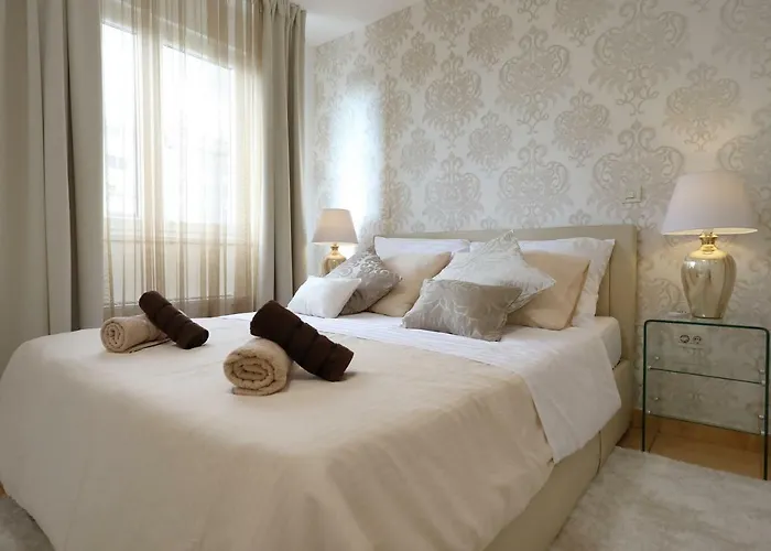 Apartament Dioniz *