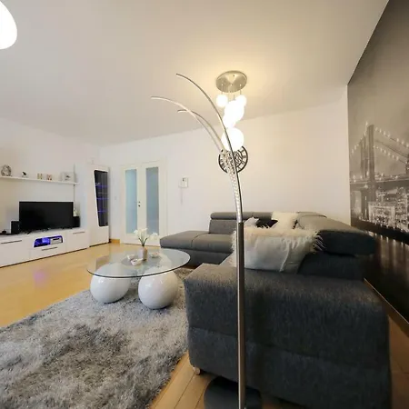 Apartment Dioniz