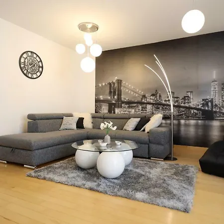 Apartment Dioniz *