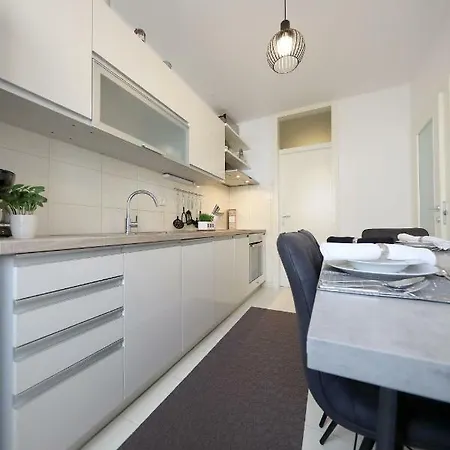 Apartment Dioniz